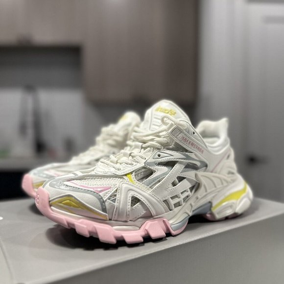 Size 9 - Balenciaga Track.2 White Light Yellow 2022 39 EUR - Picture 1 of 7